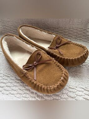 Cozy Brown Suede Fleece-Lined Moccasin Slippers